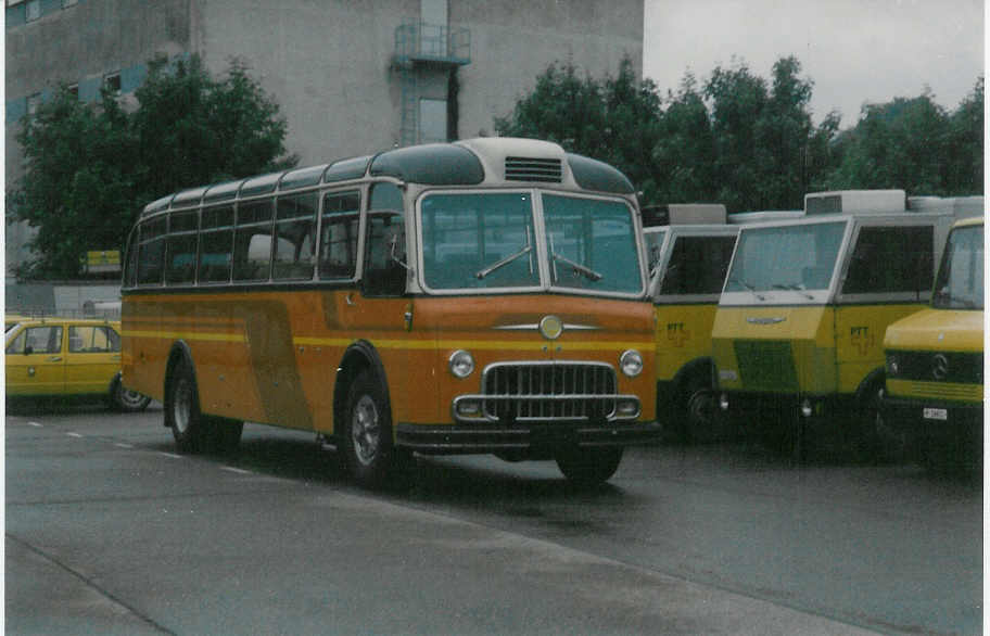 (009'901) - Polizeidirektion, Bern - FBW/Eggli (ex P 24'032) am 28. August 1993 in Bern, Automobilwerkst�tte