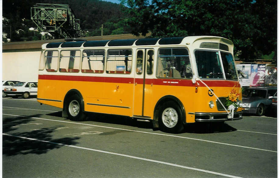 (012'206) - Rentsch, B�riswil - BE 353'048 - FBW/Gangloff (ex P 23'203; ex P 21'003) am 27. August 1994 in Thun, Seestrasse