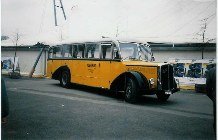 (012'212) - Albatros, Emmenbr�cke - LU 15'773 - Saurer/R&J (ex AOMC Aigle; ex ATGH Heiligenschwendi Nr. 1) am 24. April 1995 in Bern, BEA