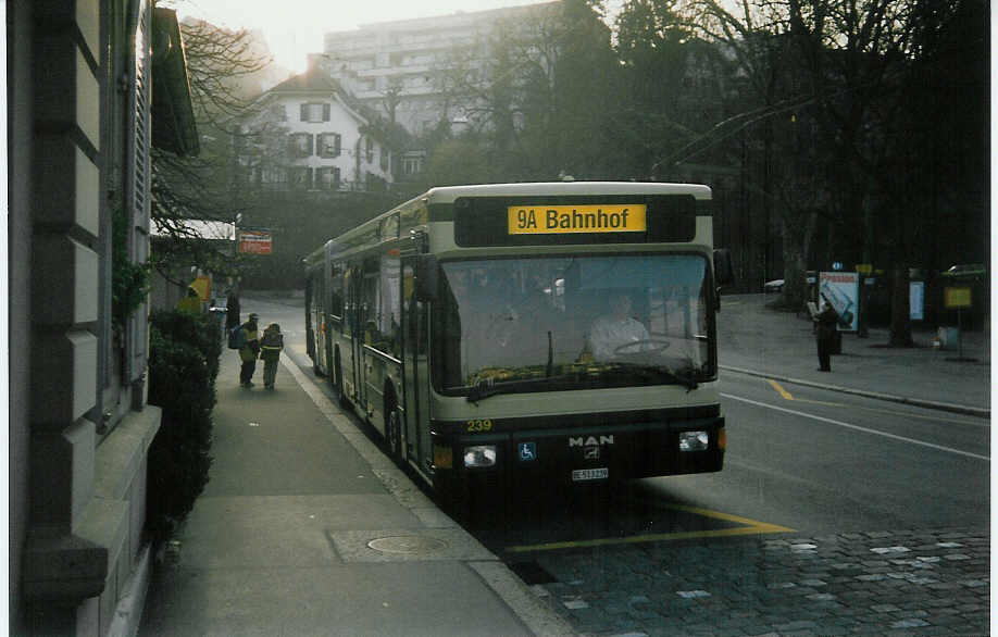 (016'625) - SVB Bern - Nr. 239/BE 513'239 - MAN am 26. M�rz 1997 in Bern, B�rengraben