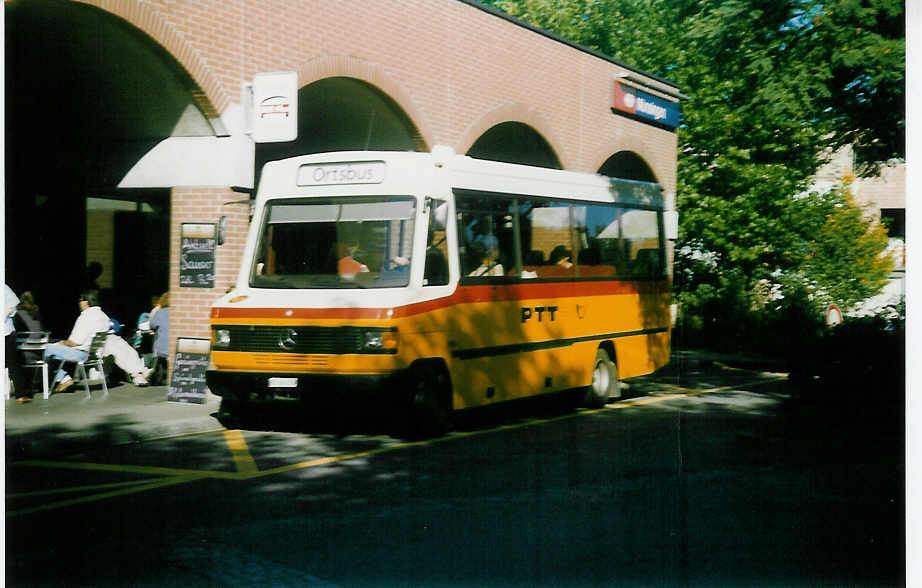 (019'801) - Lengacher, M�hlethurnen - Nr. 3/BE 364'559 - Mercedes/Kowex am 4. Oktober 1997 beim Bahnhof M�nsingen