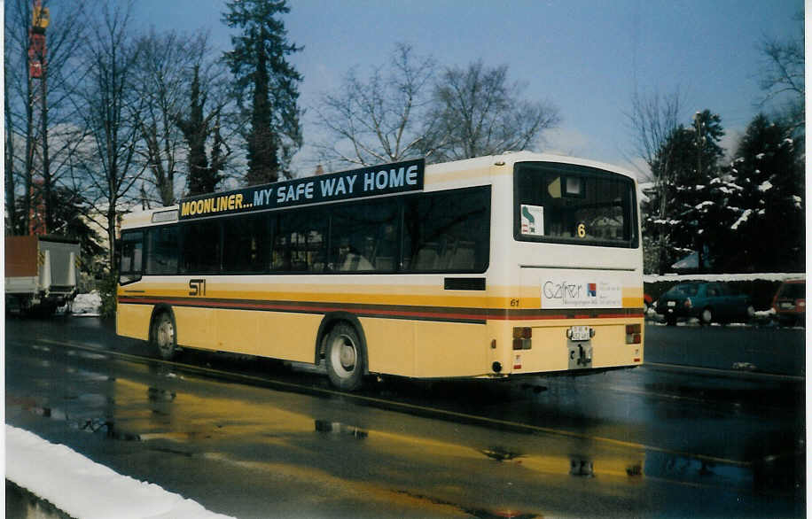 (021'427) - STI Thun - Nr. 61/BE 452'461 - Mercedes/R&J am 21. Januar 1998 bei der Schiffl�ndte Thun