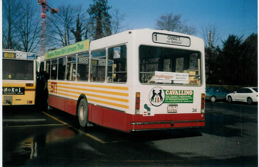 (021'620) - STI Thun - Nr. 34/BE 443'834 - Volvo/R&J (ex SAT Thun Nr. 34) am 8. Februar 1998 bei der Schiffl�ndte Thun