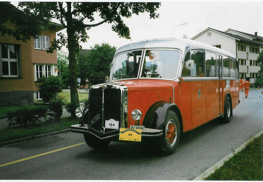 (023'307) - R�llin, Rotkreuz - Nr. 1/ZG 32'459 - FBW/R&J (ex AFA Adelboden Nr. 1) am 14. Juni 1998 in Uster, Z�richstrasse