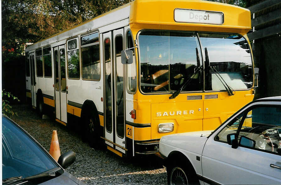 (032'303) - VBSH Schaffhausen - Nr. 21 - Saurer/Hess am 26. Juni 1999 in B�tzberg, Heiniger
