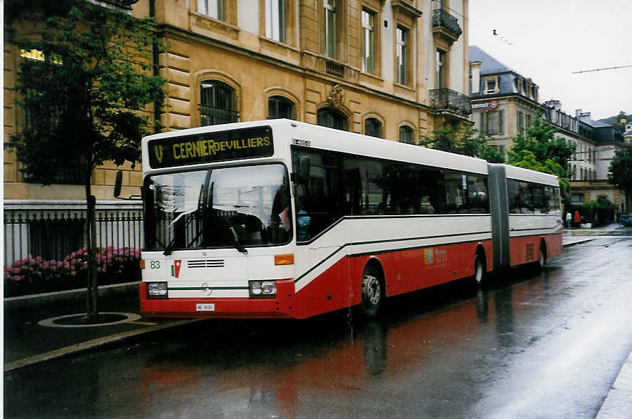(033'203) - VR La Chaux-de-Fonds - Nr. 83/NE 9583 - Mercedes am 6. Juli 1999 in Neuch�tel, Place Pury