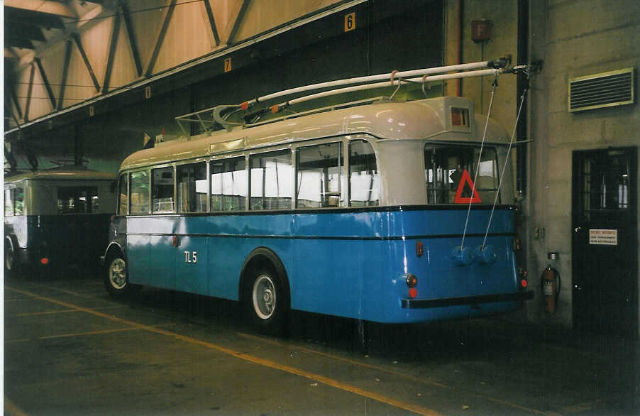 (033'431) - TL Lausanne - Nr. 5 - FBW/Eggli Trolleybus (ex Nr. 505; ex Nr. 5) am 7. Juli 1999 in Lausanne, D�p�t Borde