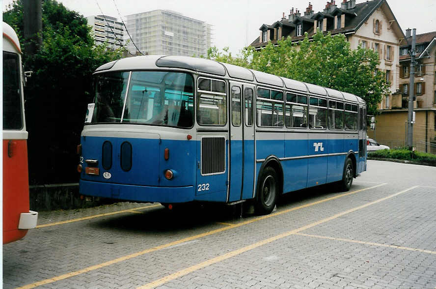 (033'608) - TL Lausanne - Nr. 232 - Saurer/Hess (ex Roth, Chur) am 7. Juli 1999 in Lausanne, D�p�t Borde