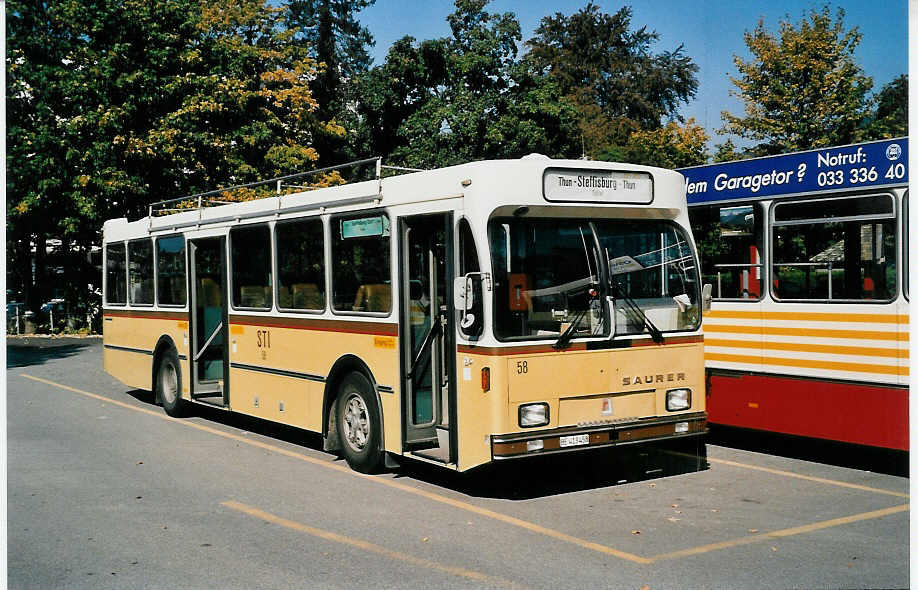 (037'318) - STI Thun - Nr. 58/BE 413'458 - Saurer/R&J am 14. Oktober 1999 bei der Schiffl�ndte Thun
