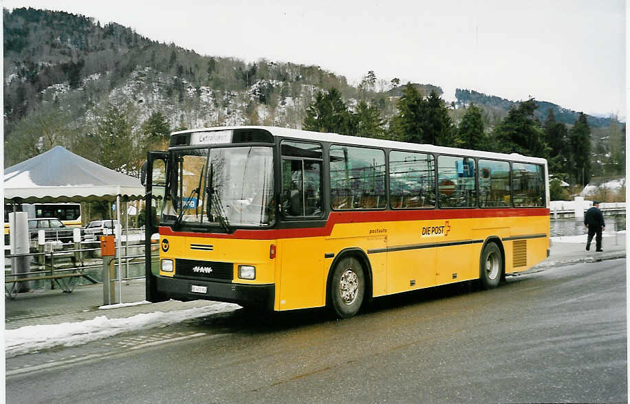 (038'901) - AVG Meiringen - Nr. 64/BE 401'364 - NAW/Hess (ex P 24'449) am 29. Januar 2000 bei der Schiffl�ndte Thun