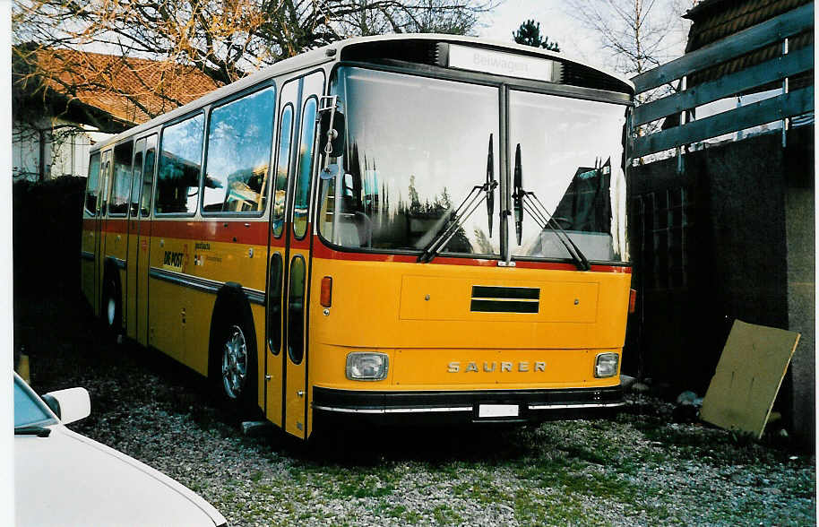 (040'006) - PTT-Regie - P 25'836 - Saurer/Hess am 8. April 2000 in B�tzberg, Heiniger