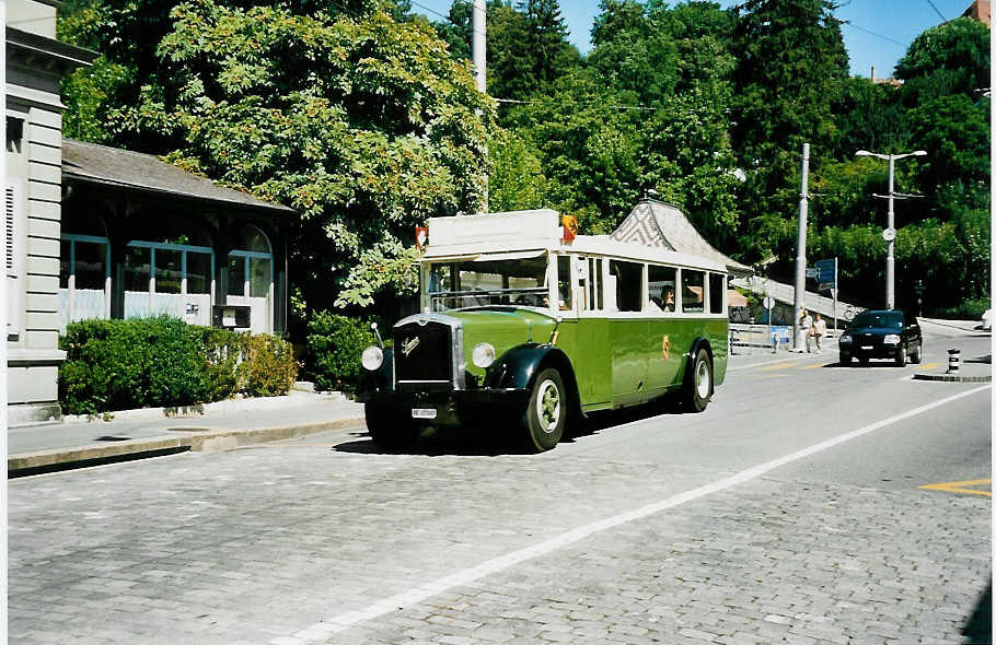 (042'419) - SVB Bern (TVB) - Nr. 7/BE 27'107 - Saurer/R&Str. am 12. August 2000 in Bern, B�rengraben
