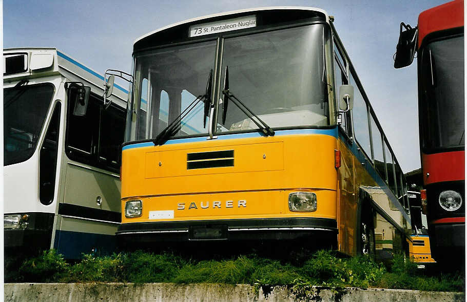 (042'711) - PTT-Regie - P 25'833 - Saurer/T�scher am 26. August 2000 in B�tzberg, Heiniger