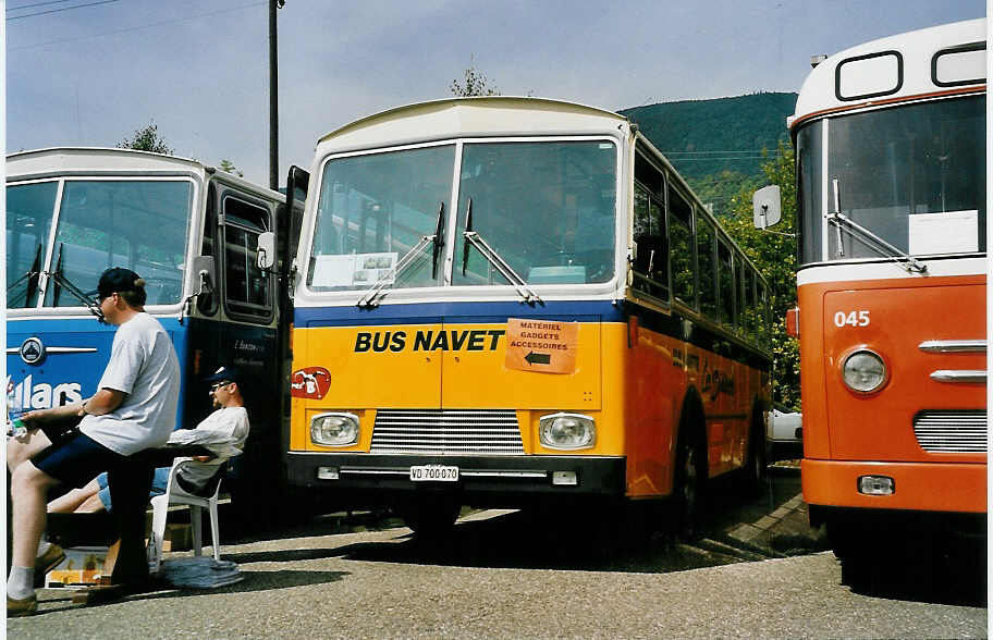 (042'735) - von Arx, Cergnat - VD 700'070 - Saurer/T�scher (ex Busset, Vers-l'Eglise; ex Perrodin-M�tral, Le Ch�ble; ex P 24'619) am 26. August 2000 in Oensingen, Saurertreffen