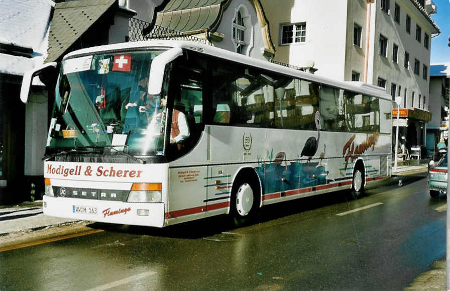 (044'422) - Aus Deutschland: Modigell&Scherer, Neuh�usel - WW-M 163 - Setra am 1. Januar 2001 in Lenzerheide, Post
