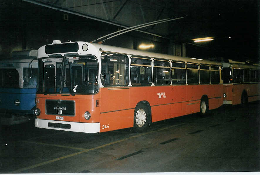 (045'323) - TL Lausanne - Nr. 344/VD 1483 - MAN am 11. M�rz 2001 in Lausanne, D�p�t Borde
