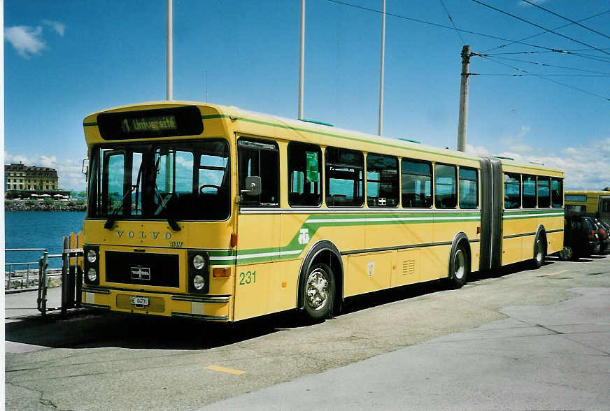 (046'626) - TN Neuch�tel - Nr. 231/NE 84'231 - Volvo/Van Hool am 18. Mai 2001 in Neuch�tel, D�p�t