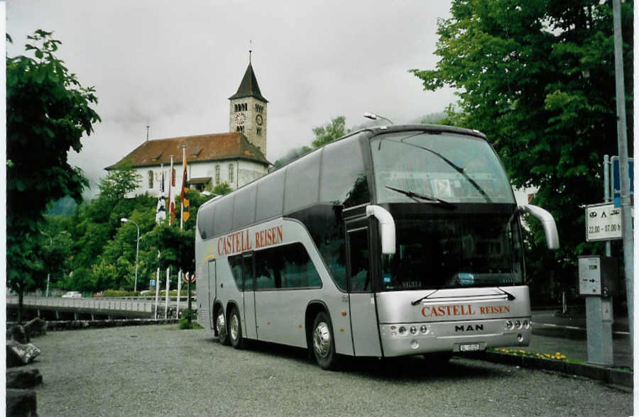 (047'008) - Castell, N�fels - GL 15'125 - MAN/Ayats am 10. Juni 2001 in Brienz, Brienzerburli