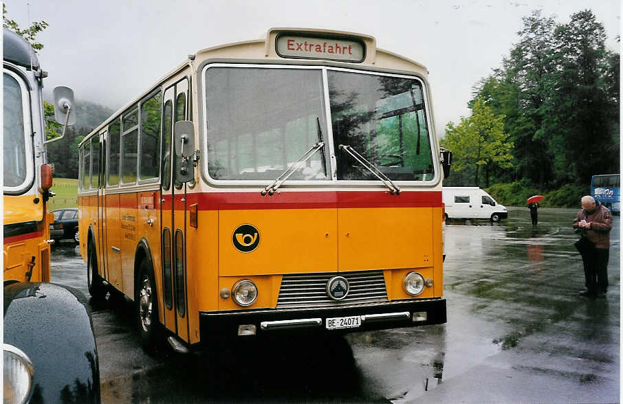 (047'111) - Zimmermann, Niederwangen - BE 24'071 - Saurer/T�scher (ex P 24'632) am 10. Juni 2001 in Ballenberg, West