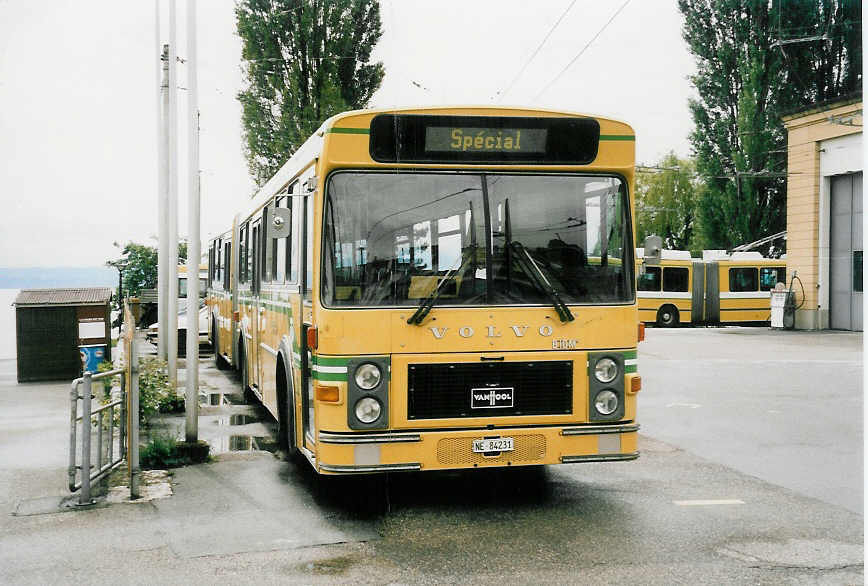 (047'236) - TN Neuch�tel - Nr. 231/NE 84'231 - Volvo/Van Hool am 16. Juni 2001 in Neuch�tel, D�p�t