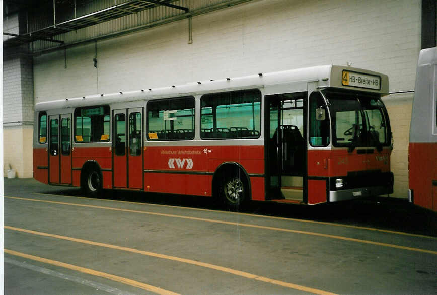 (048'603) - WV Winterthur - Nr. 245/ZH 511'245 - Volvo/Hess am 18. Juli 2001 in Winterthur, Depot Gr�zefeld