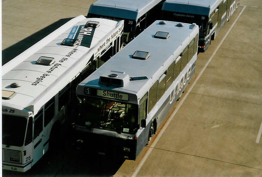 (048'628) - Flughafen, Z�rich - ZH 626'020 - NAW/Hess am 18. Juli 2001 in Z�rich, Flughafen