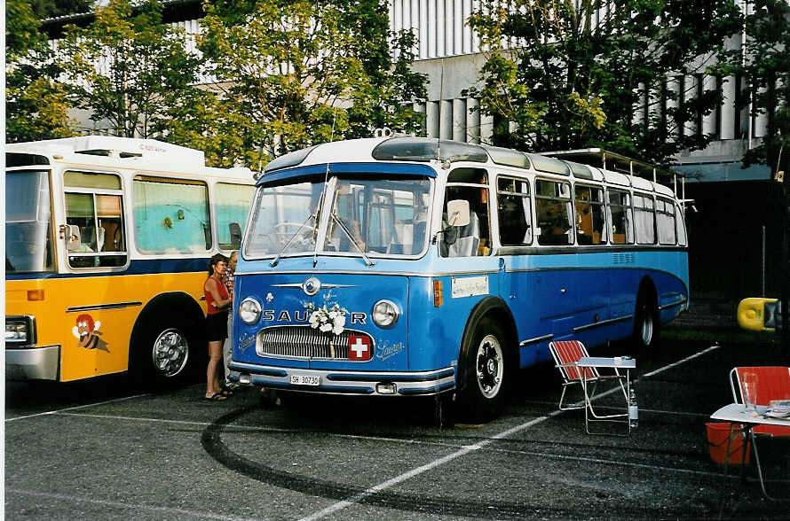 (049'111) - Bolliger, Stetten - SH 30'730 - Saurer/R&J (ex Sol�r+Fontana, Ilanz Nr. 8) am 18. August 2001 in Burgdorf, AMP