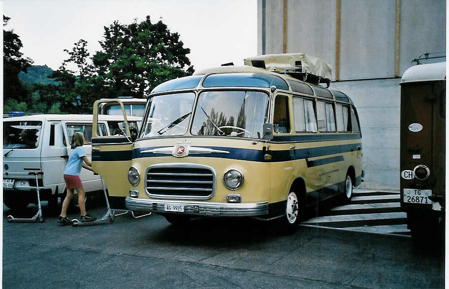 (049'209) - K�lin, M�riken - AG 9925 - Setra am 18. August 2001 in Burgdorf, AMP
