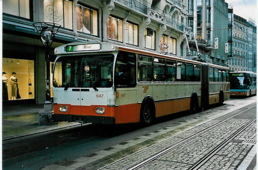 (049'732) - TPG Gen�ve - Nr. 647 - FBW/Hess Gelenktrolleybus am 17. September 2001 in Gen�ve, Molard