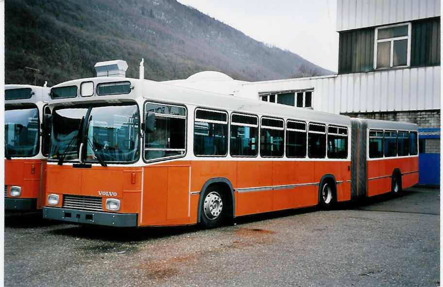 (052'134) - TPG Gen�ve - Nr. 178 - Volvo/R&J-Hess am 23. Februar 2002 in Biel, BTR