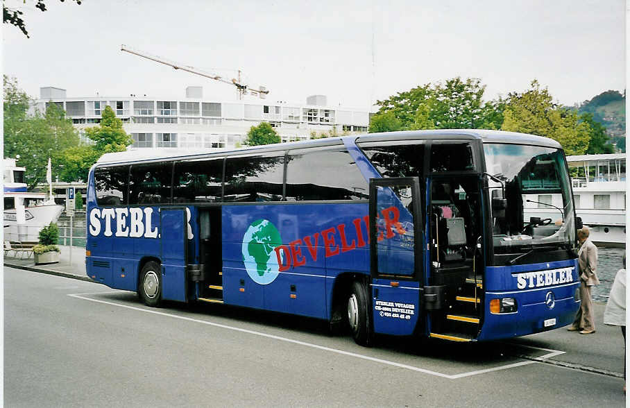 (053'612) - Stebler, Develier - JU 9389 - Mercedes am 3. Juni 2002 bei der Schiffl�ndte Thun