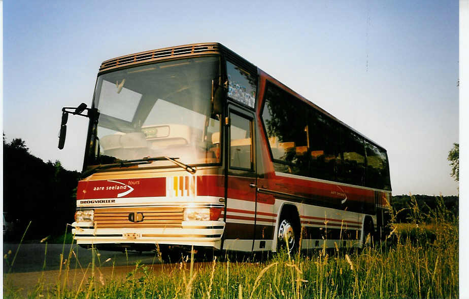 (053'637) - ASm Langenthal - Nr. 3 - Dr�gm�ller am 15. Juni 2002 in Wangen, Garage