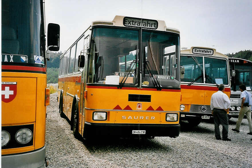 (055'627) - Toldo, Z�rich - ZH 484'215 - Saurer/R&J (ex Peter, Pfaffnau) am 31. August 2002 in Niederbipp, Saurertreffen