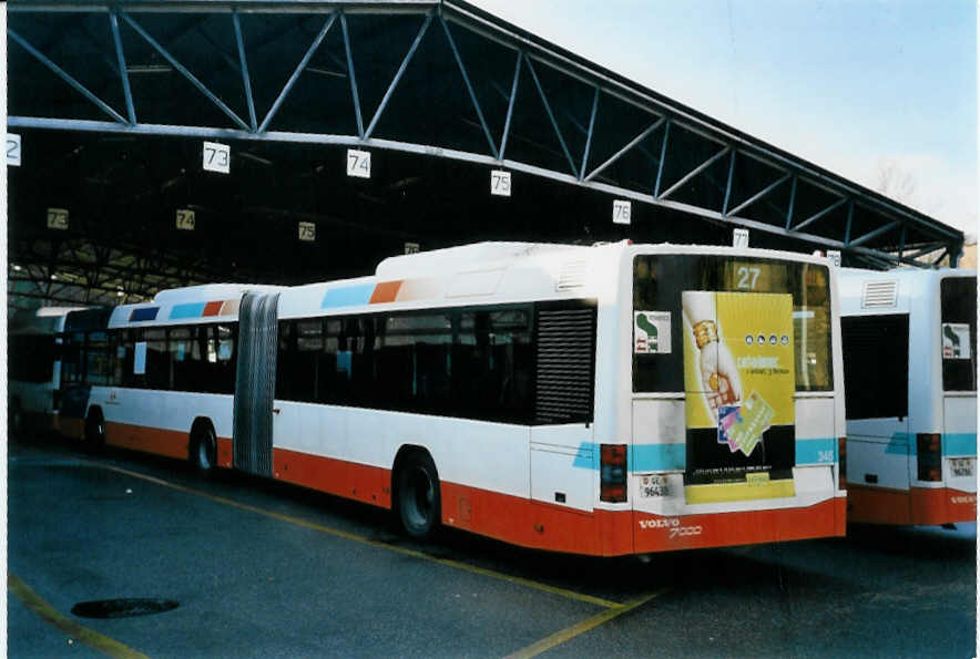 (058'302) - TPG Gen�ve - Nr. 345/GE 96'438 - Volvo am 1. Januar 2003 in Gen�ve, D�p�t