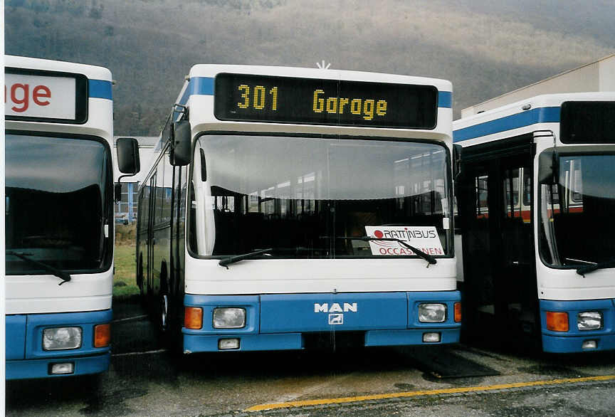 (058'528) - H�rzeler, Dietikon - Nr. 42 - MAN am 18. Januar 2003 in Biel, Rattinbus