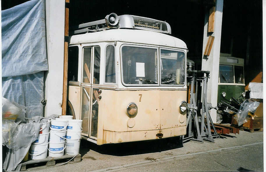 (059'534) - STI Thun - Nr. 7 - Berna/Gangloff Trolleybus am 30. M�rz 2003 in Niederscherli (Teilaufnahme)