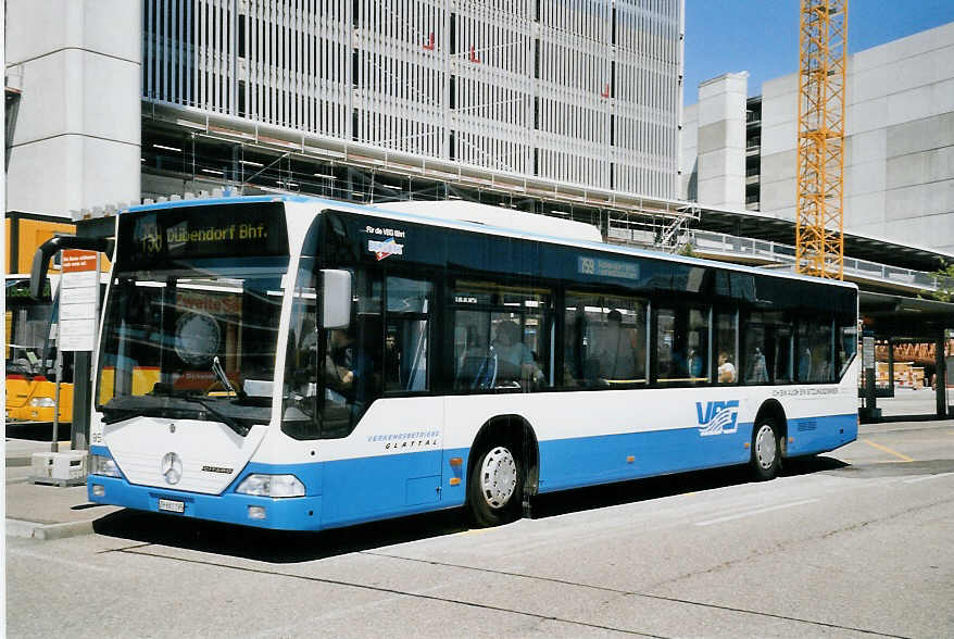 (061'713) - Welti-Furrer, Z�rich - Nr. 95/ZH 661'195 - Mercedes am 19. Juli 2003 in Z�rich, Flughafen