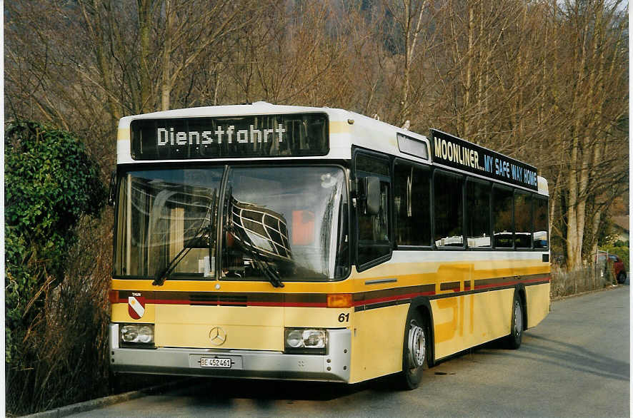 (066'406) - STI Thun - Nr. 61/BE 452'461 - Mercedes/R&J am 27. M�rz 2004 bei der Schiffl�ndte Thun