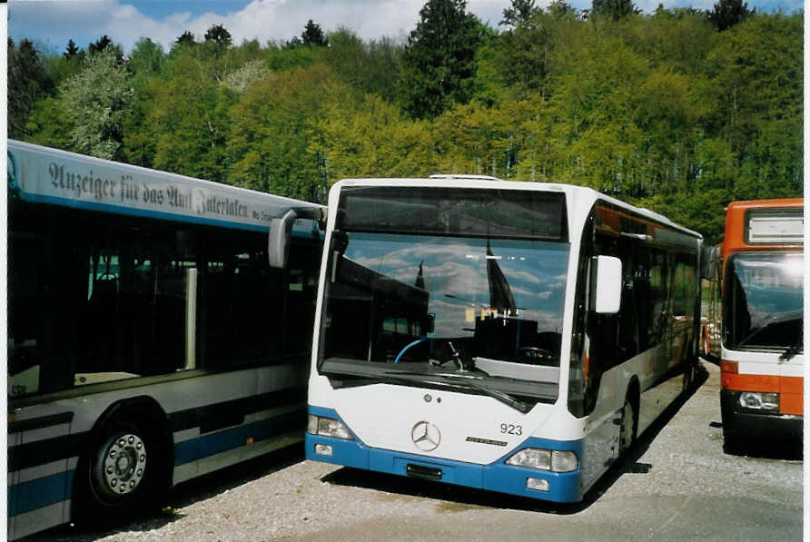 (067'131) - Gen�ve-Tours, Gen�ve - Nr. 923 - Mercedes (ex Heggli, Kriens Nr. 708) am 24. August 2004 in Kloten, EvoBus