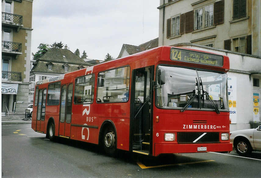 (068'627) - AHW Horgen - Nr. 6/ZH 290'515 - Volvo/Hess am 19. Juni 2004 beim Bahnhof W�denswil
