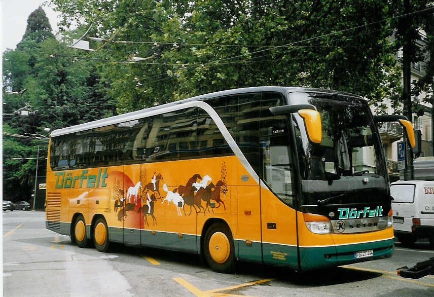 (069'103) - Aus Deutschland: D�rfelt, Gahlenz - FG-ZT 444 - Setra am 8. Juli 2004 in Lausanne, Tunnel