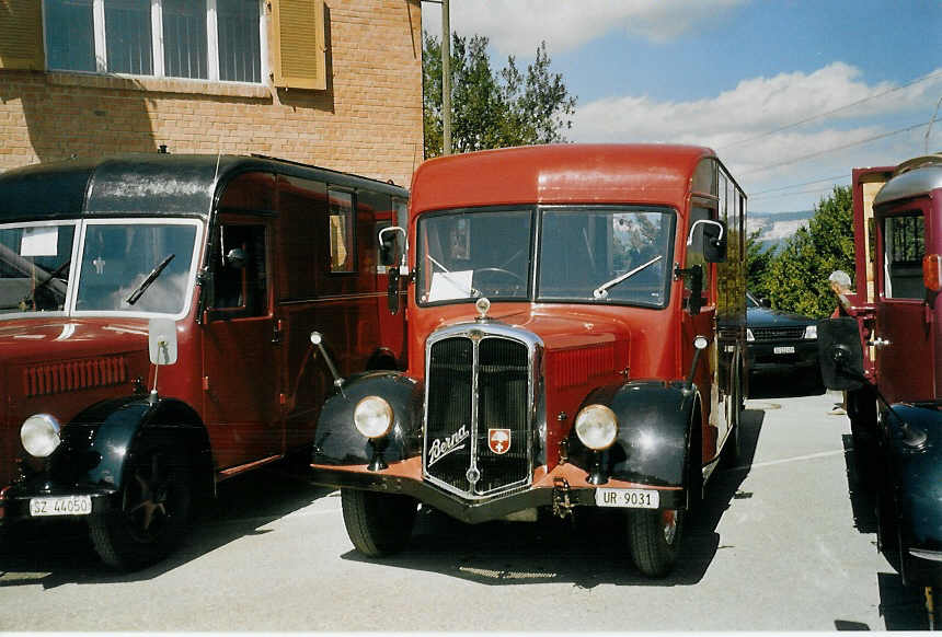 (070'507) - Schuler, Amsteg - UR 9031 - Berna/Hess (ex H�fliger, Luzern; ex M+3143) am 28. August 2004 in Niederbipp, Saurertreffen