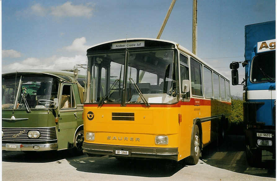 (070'512) - Mark, Andeer - GR 1866 - Saurer/R&J (ex PostAuto Graub�nden; ex P 24'350) am 28. August 2004 in Niederbipp, Saurertreffen