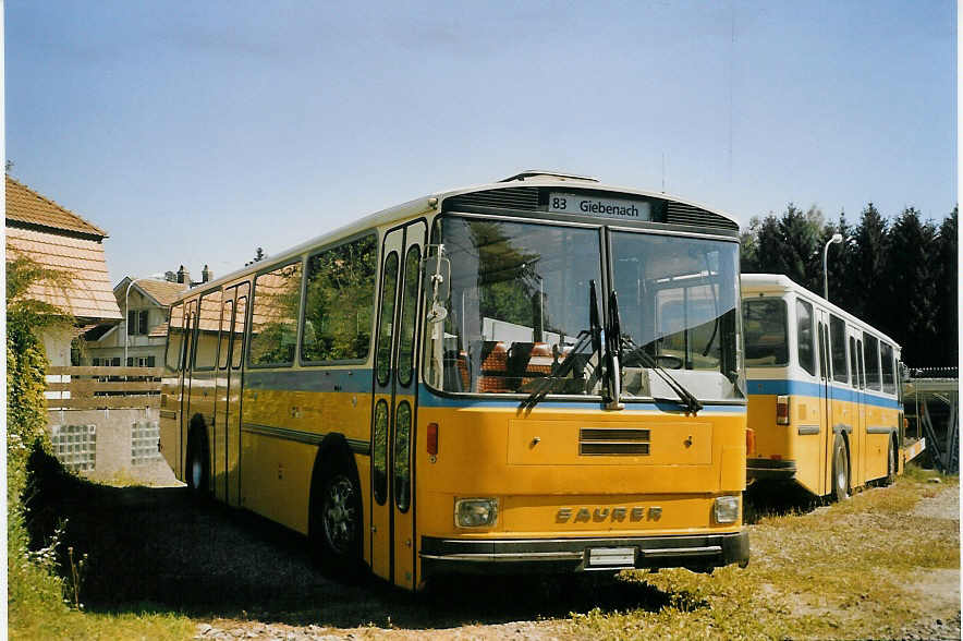 (070'625) - PTT-Regie - P 25'826 - Saurer/Hess am 5. September 2004 in B�tzberg, Heiniger