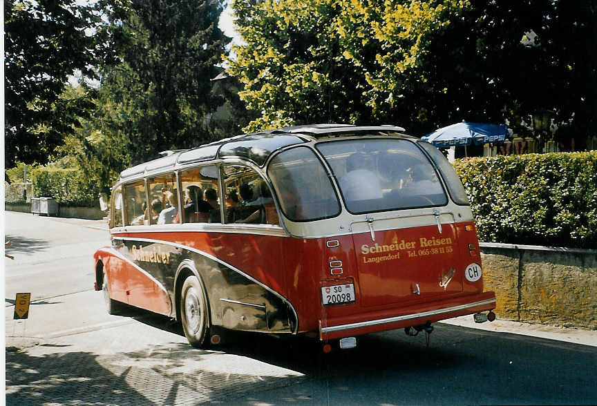 (070'712) - Schneider, Langendorf - SO 20'098 - Saurer/R&J (ex Feller, Luterbach; ex ASKA Aeschi Nr. 10) am 5. September 2004 in Grossh�chstetten, Kreuzgasse