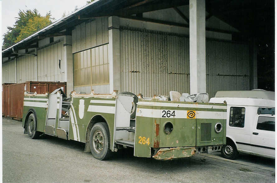 (071'007) SVB Bern - Nr. 264 - FBW/SWS-Gangloff am 11. September 2004 in Niederscherli (...oder was noch �briggeblieben ist!)