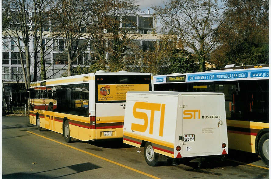 (072'627) - STI Thun - Nr. 78/BE 265'478 - + Nr. 165/BE 192'353 - Wasta Gep�ckanh�nger (ex TSG Blumenstein Nr. 13) am 17. November 2004 bei der Schiffl�ndte Thun