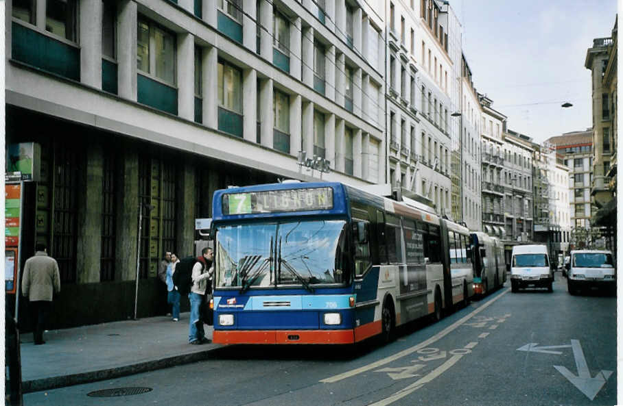 (074'931) - TPG Gen�ve - Nr. 706 - NAW/Hess Gelenktrolleybus am 24. Februar 2005 in Gen�ve, Bel-Air