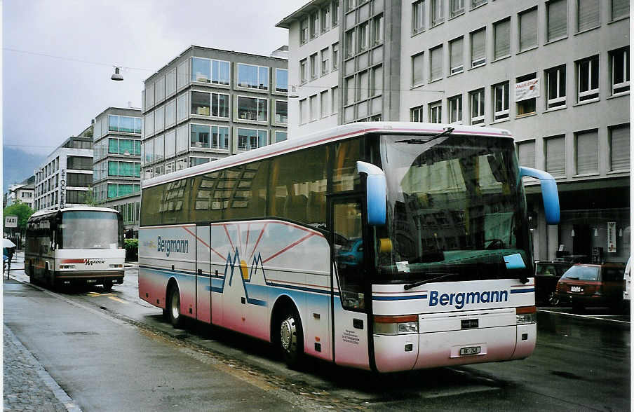 (076'511) - Bergmann, Adelboden - BE 240 - Van Hool am 5. Mai 2005 in Z�rich, Kongresshaus