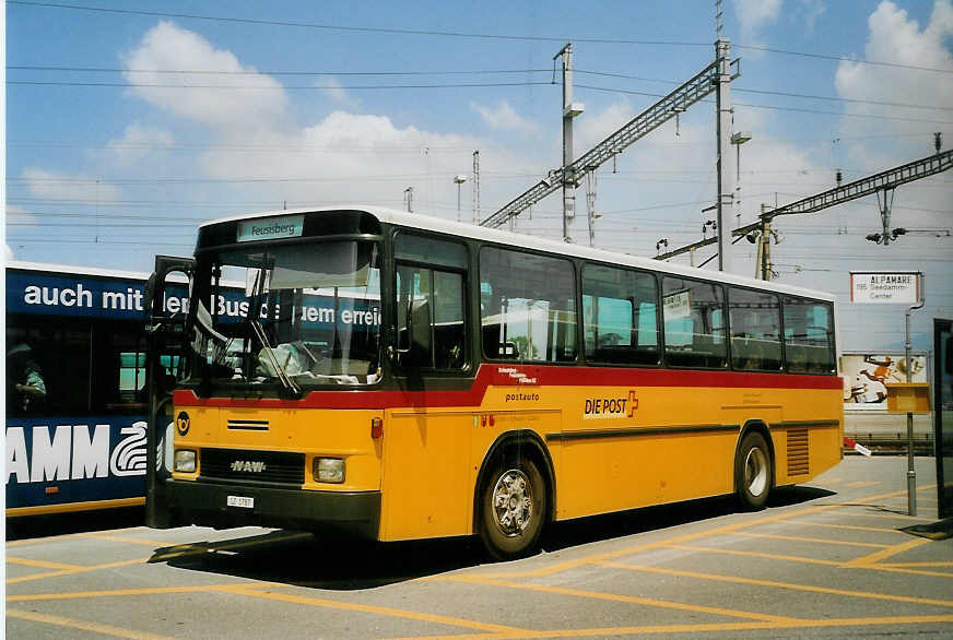 (077'718) - Schuler, Feusisberg - SZ 1787 - NAW/Hess am 18. Juni 2005 beim Bahnhof Pf�ffikon